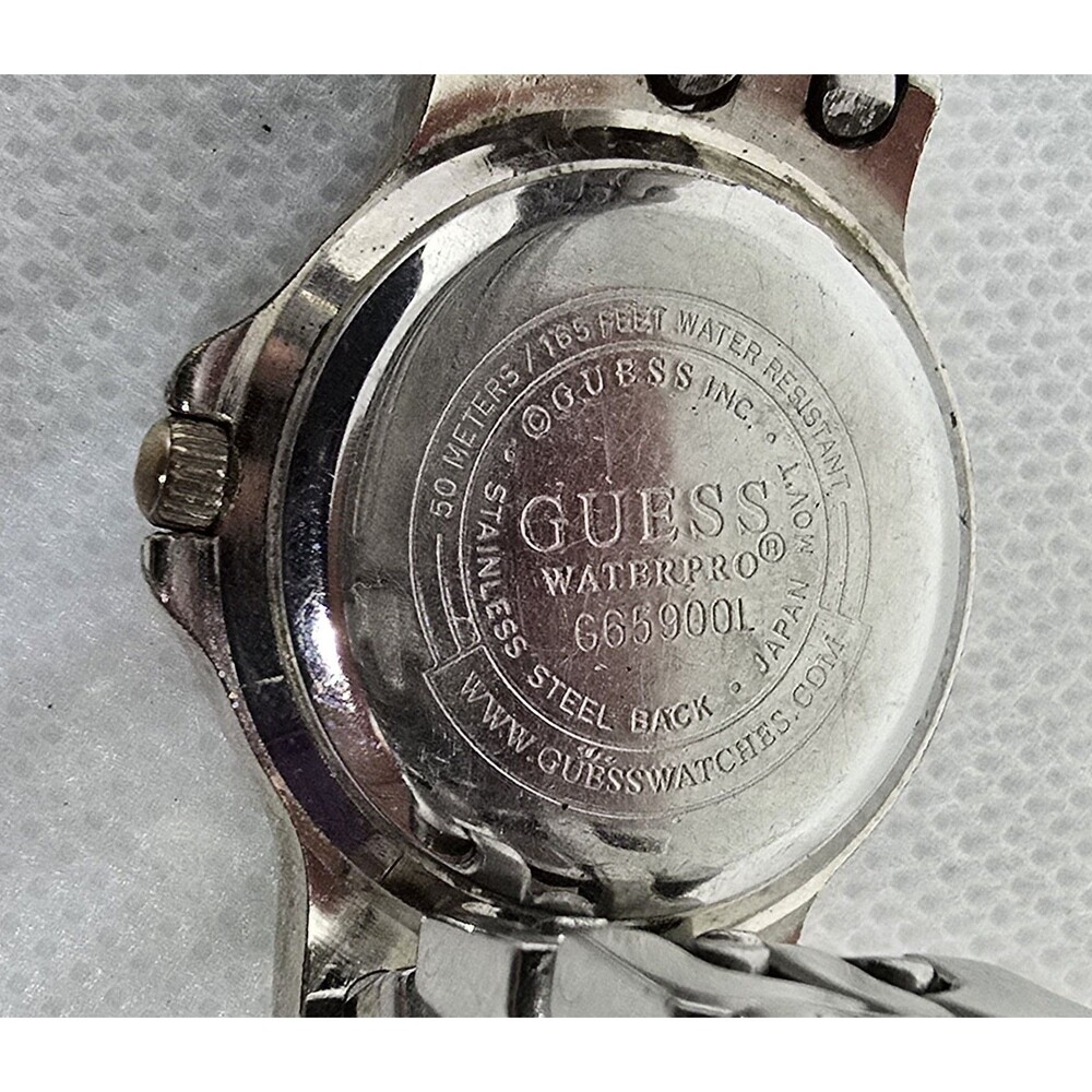 Women's Guess Waterpro Petite Gray Dial Date Silver Tone Case Bracelet Watch 11 - Picture 8 of 9